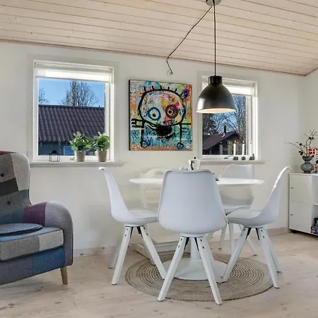 Gorgeous In With Kitchen 度假居 Hovborg